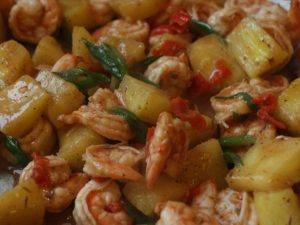 Jerk shrimp with pineapple